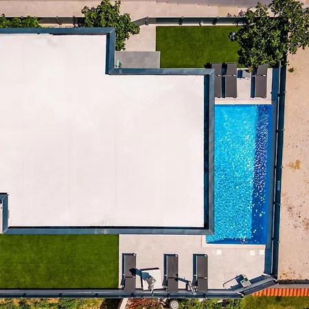Andreas With Private Pool - Happy Nyaraló *